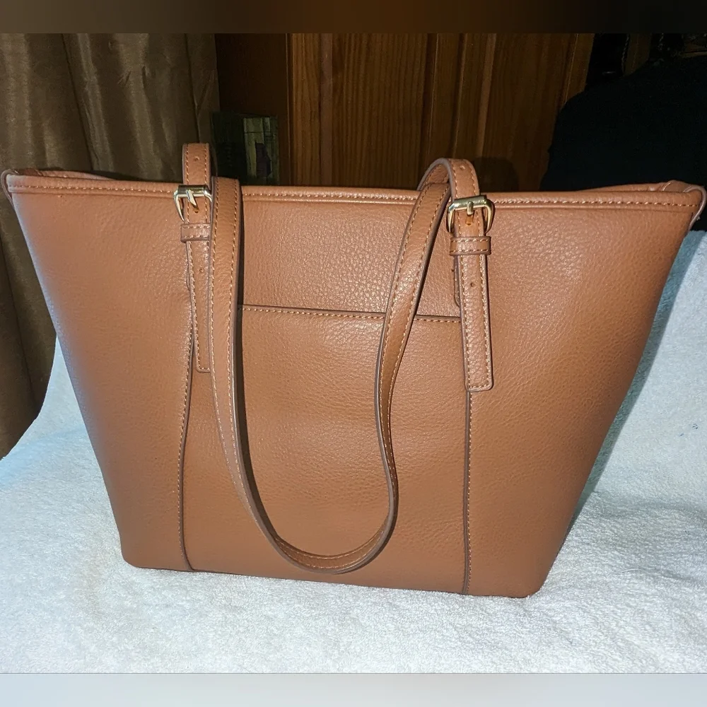 Anne Klein fashionably functional